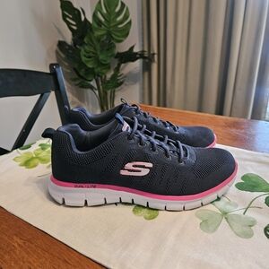 Skechers Women's Black and Pink Dual-Lite Sneakers